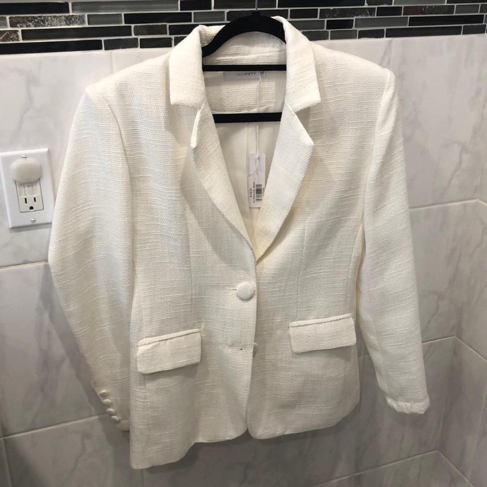 Six/Fifty XS white linen blazer. New with tags.